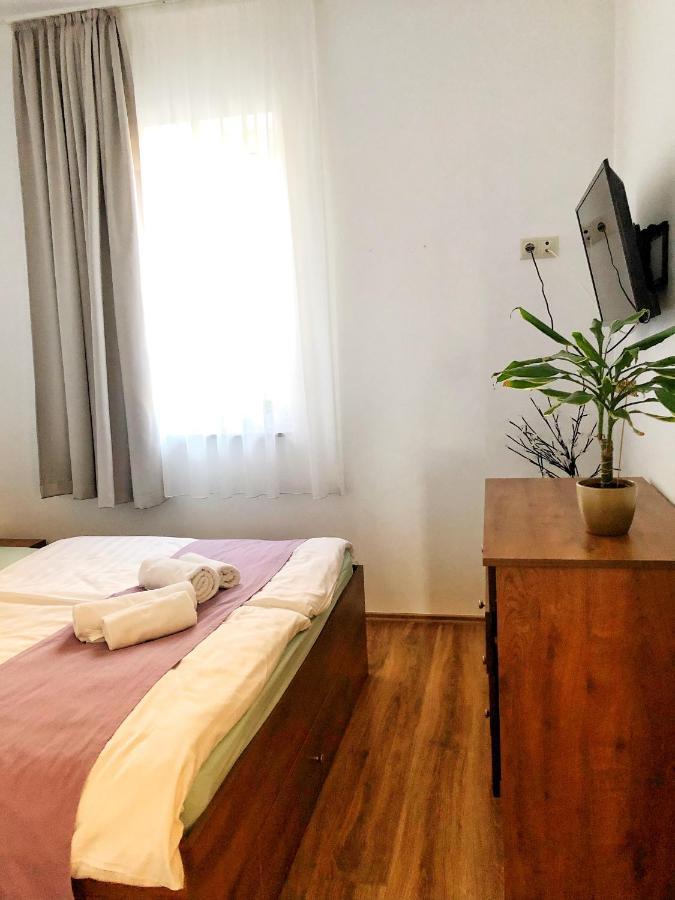 Boro Apartman Tiszafured Luaran gambar