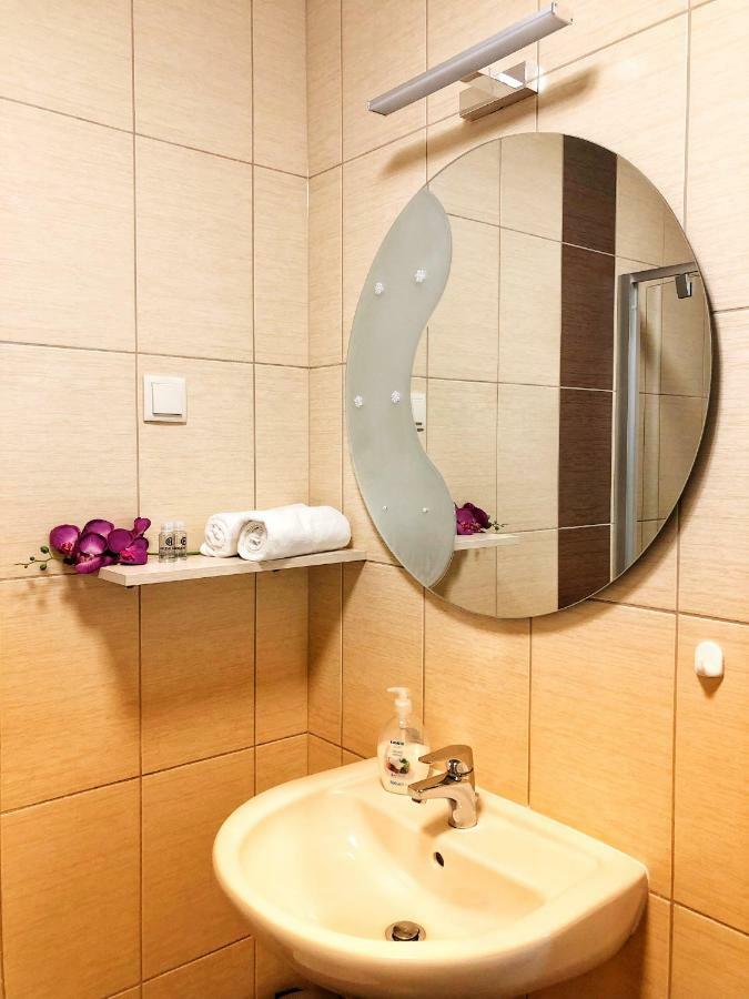 Boro Apartman Tiszafured Luaran gambar